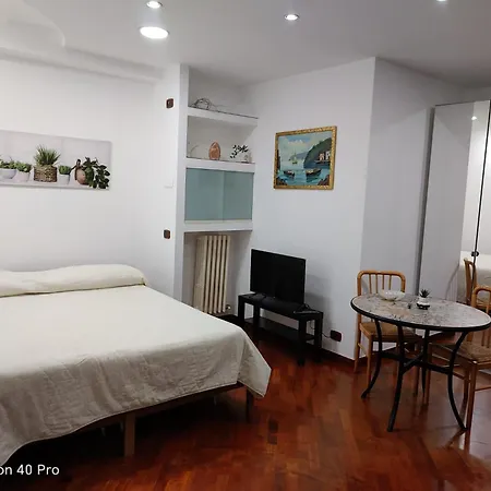Monovano Eumorfia Apartman *